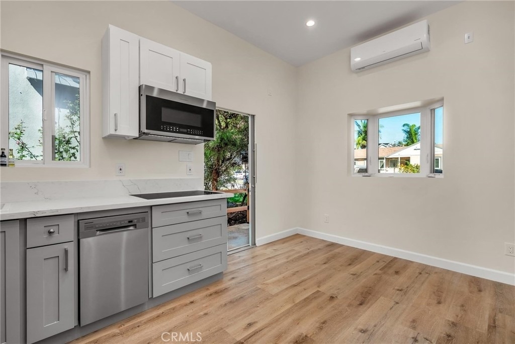 7789 Toland - Photo 4