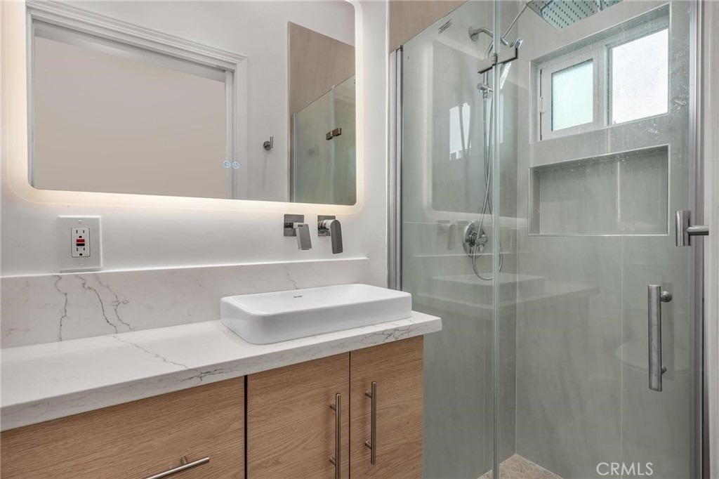 7789 Toland - Photo 8
