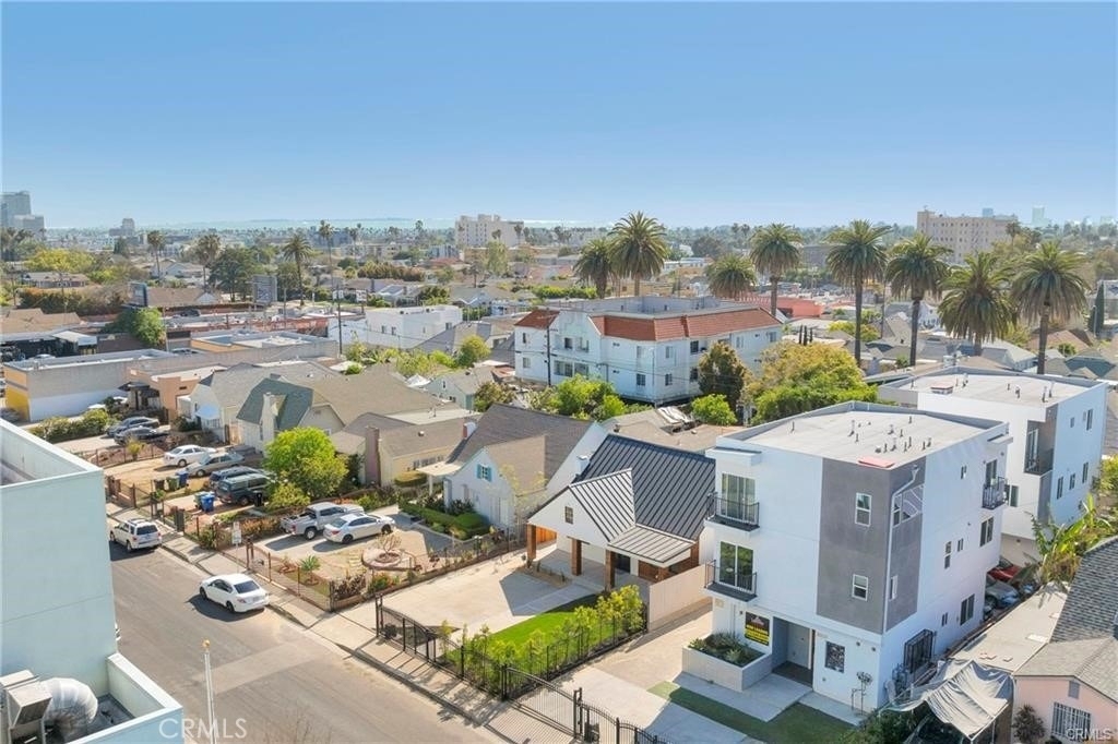 335 N Harvard - Photo 30