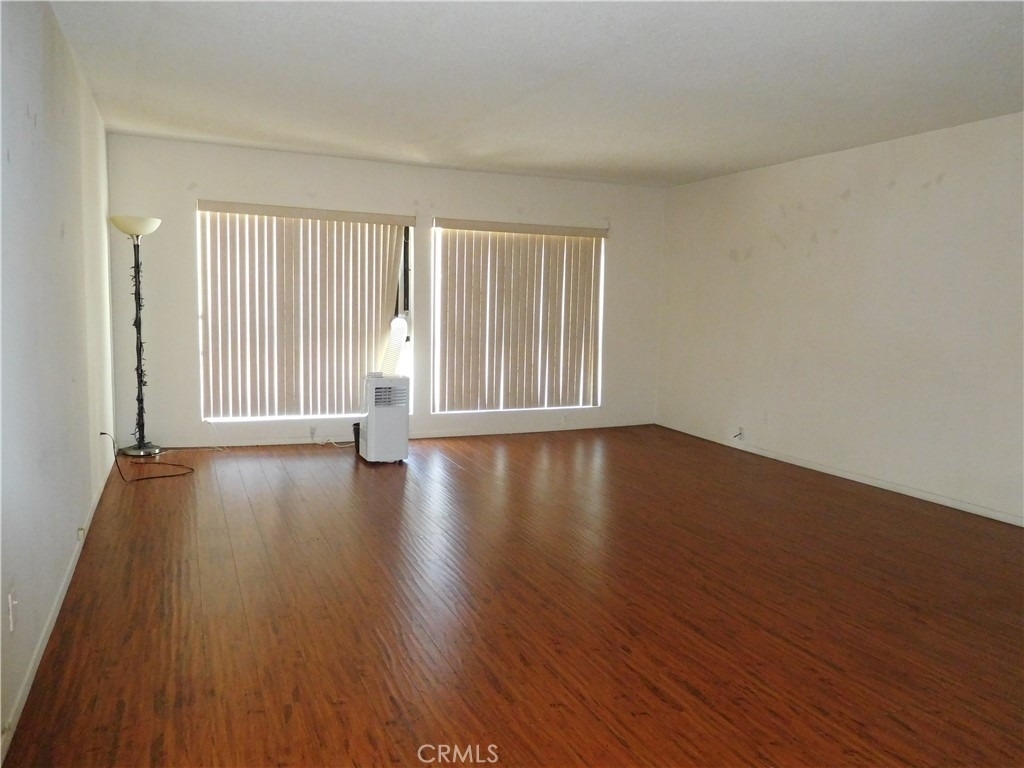 1015 N Michillinda - Photo 2