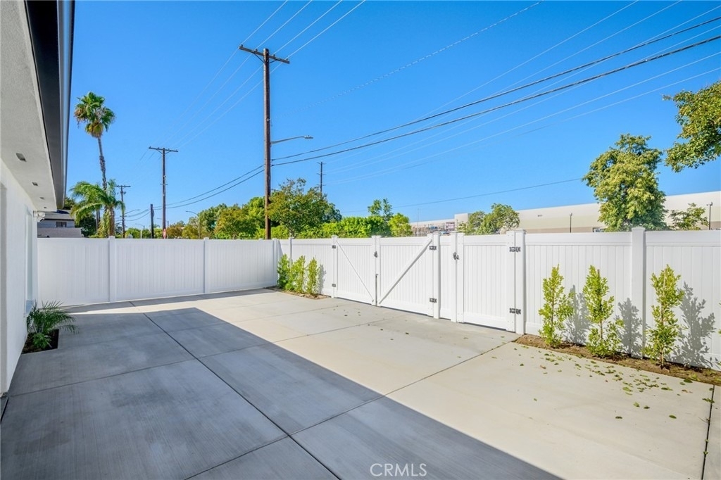 1346 N Parish Place - Photo 17