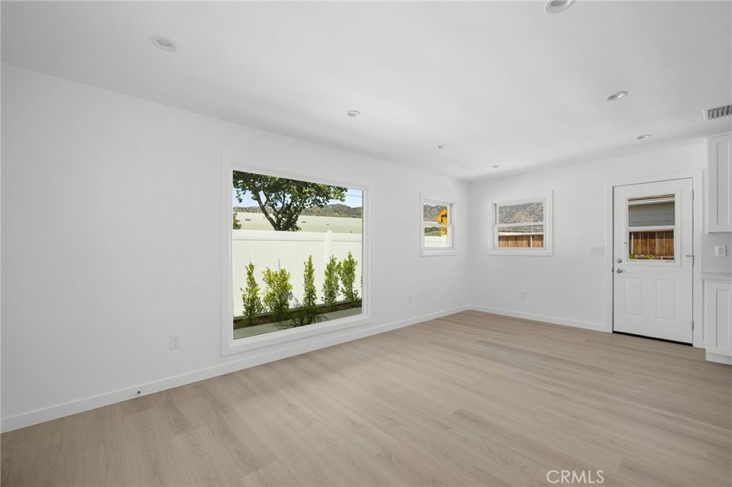 1344 N Parish Place - Photo 6