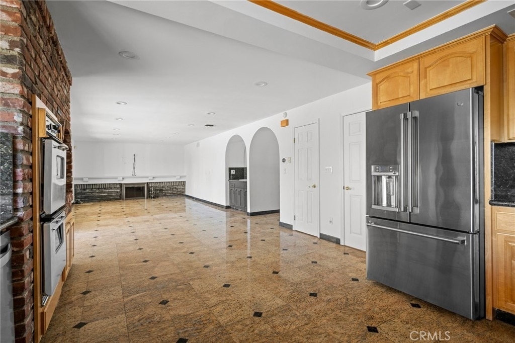 18536 Brymer Street - Photo 14