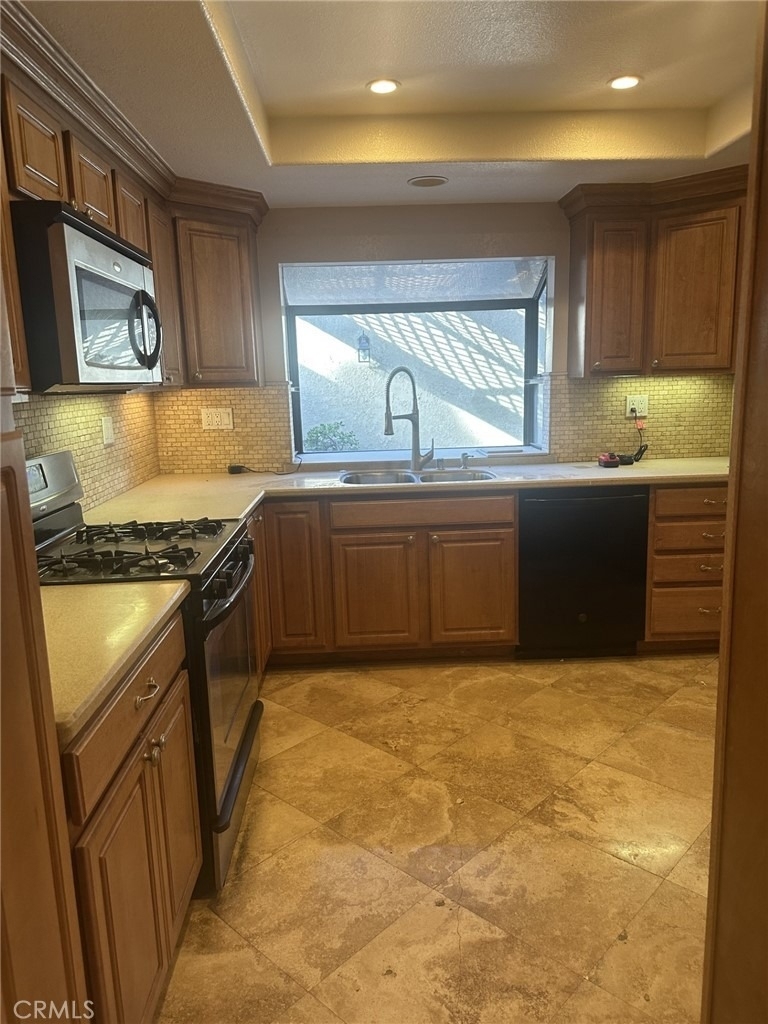 9942 Wentworth - Photo 28