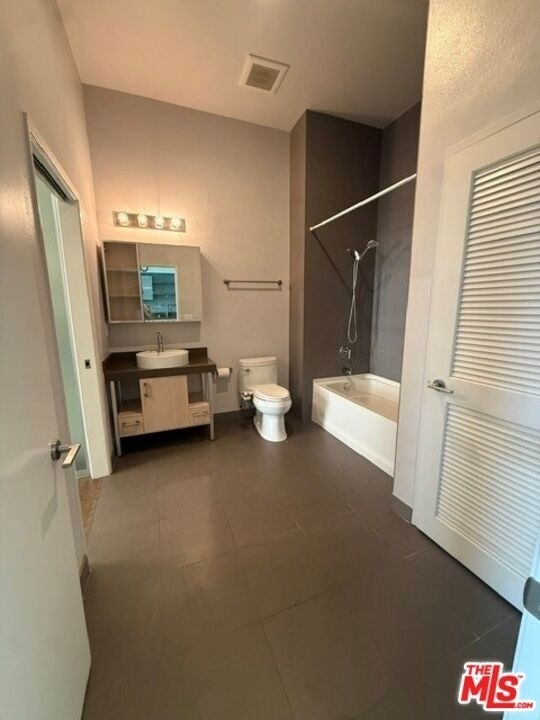 1234 Wilshire - Photo 8