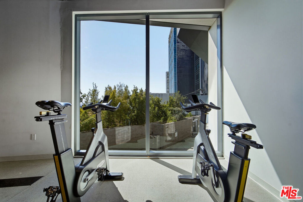 8500 W Sunset Boulevard - Photo 32