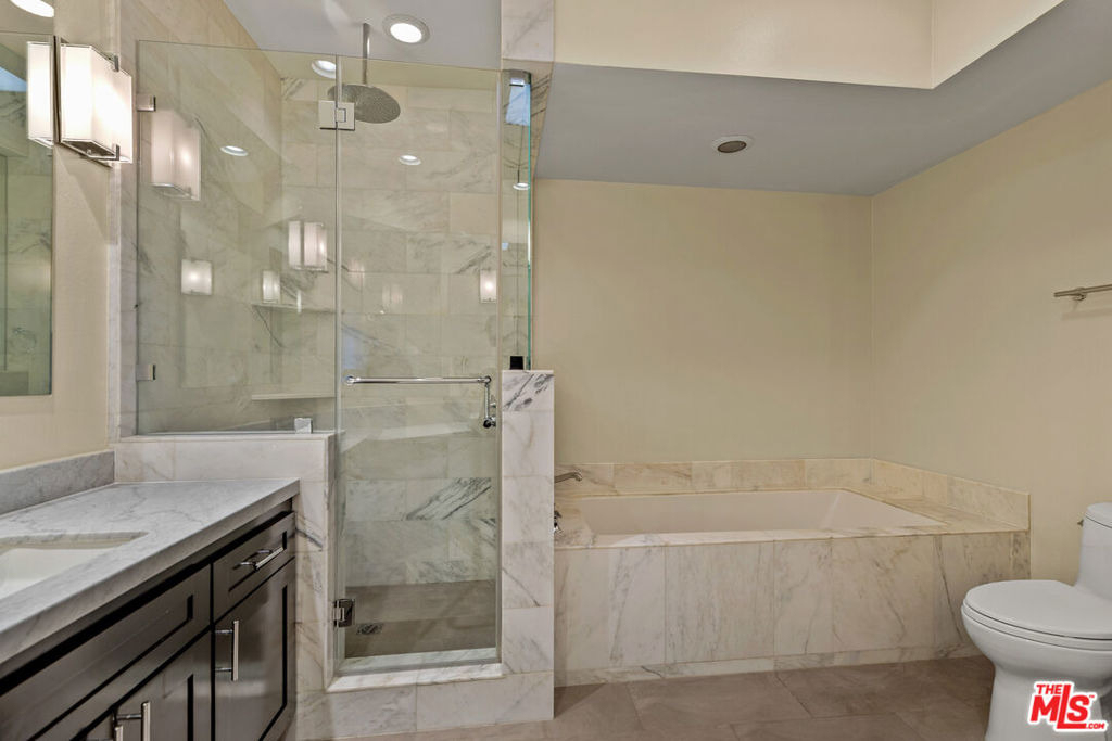 100 N Wetherly Drive - Photo 23