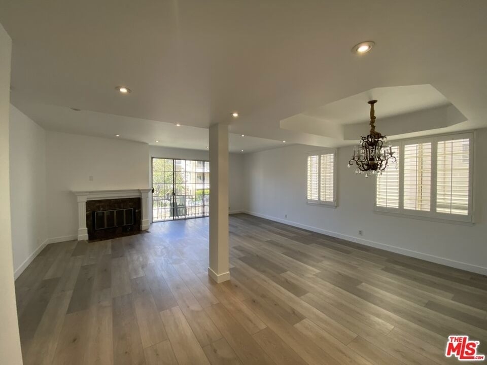 10271 Almayo Avenue - Photo 3