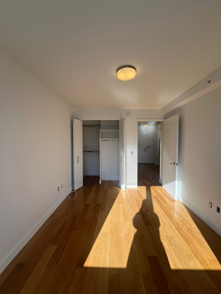 West 57th Street - Photo 6