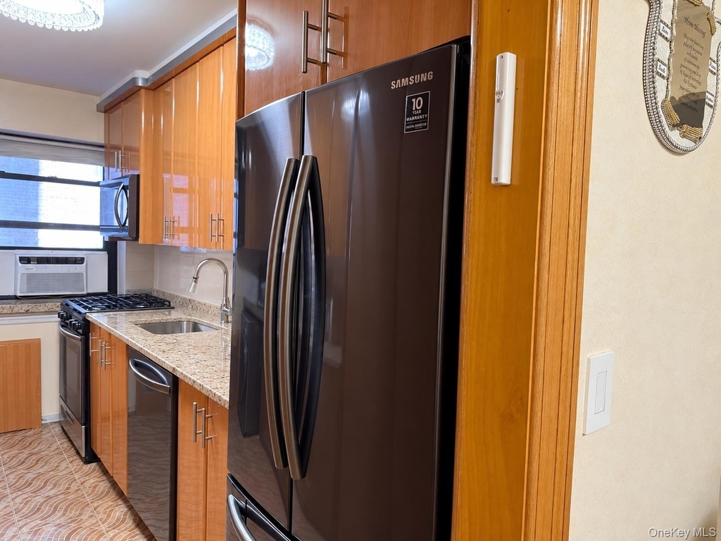 102-55 67th Road - Photo 3