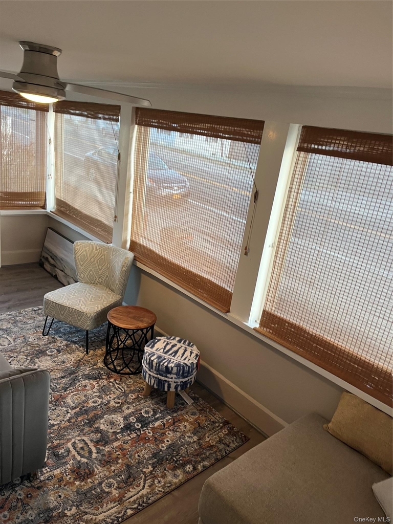 824 W Main Street - Photo 11