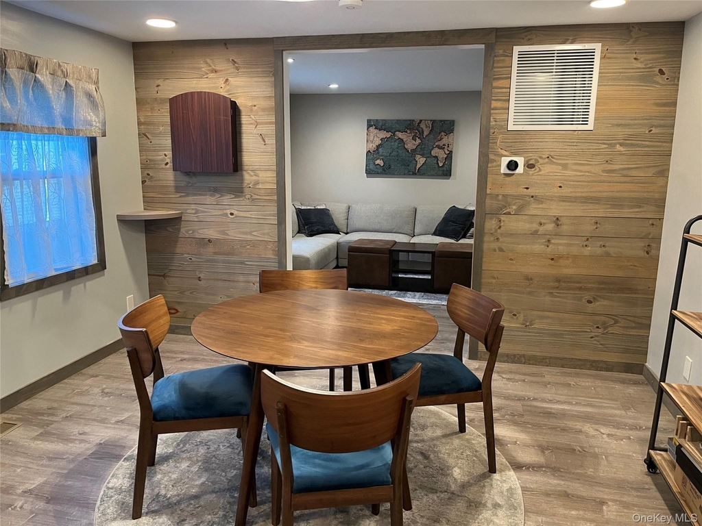 824 W Main Street - Photo 2