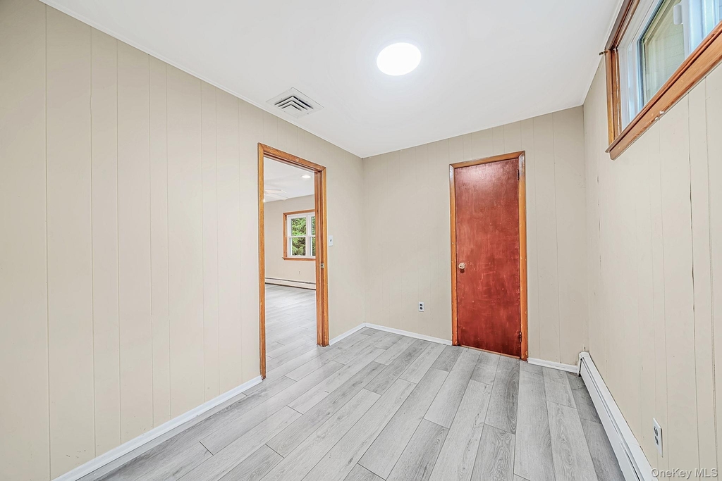 2400 New York Avenue - Photo 4