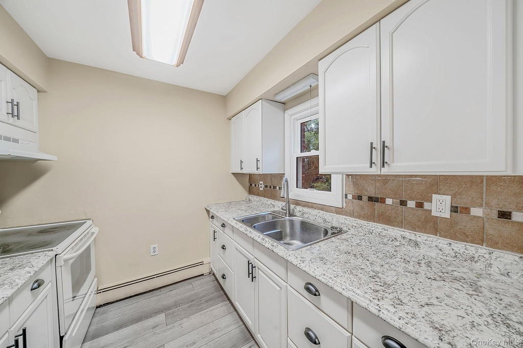 2400 New York Avenue - Photo 9