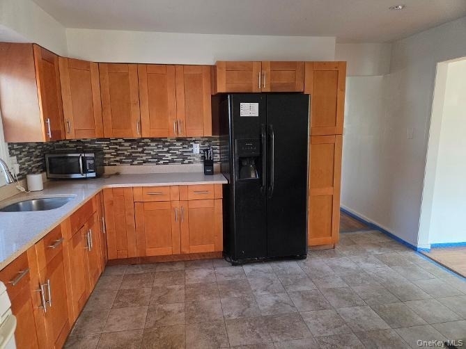 1503 Dunbar Street - Photo 1