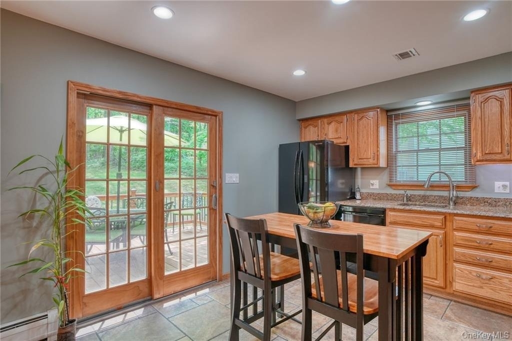 8 Roberts Drive - Photo 11