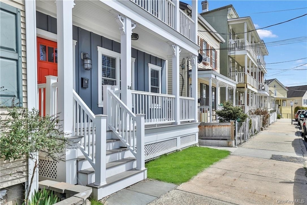 34 Hudson Street - Photo 1