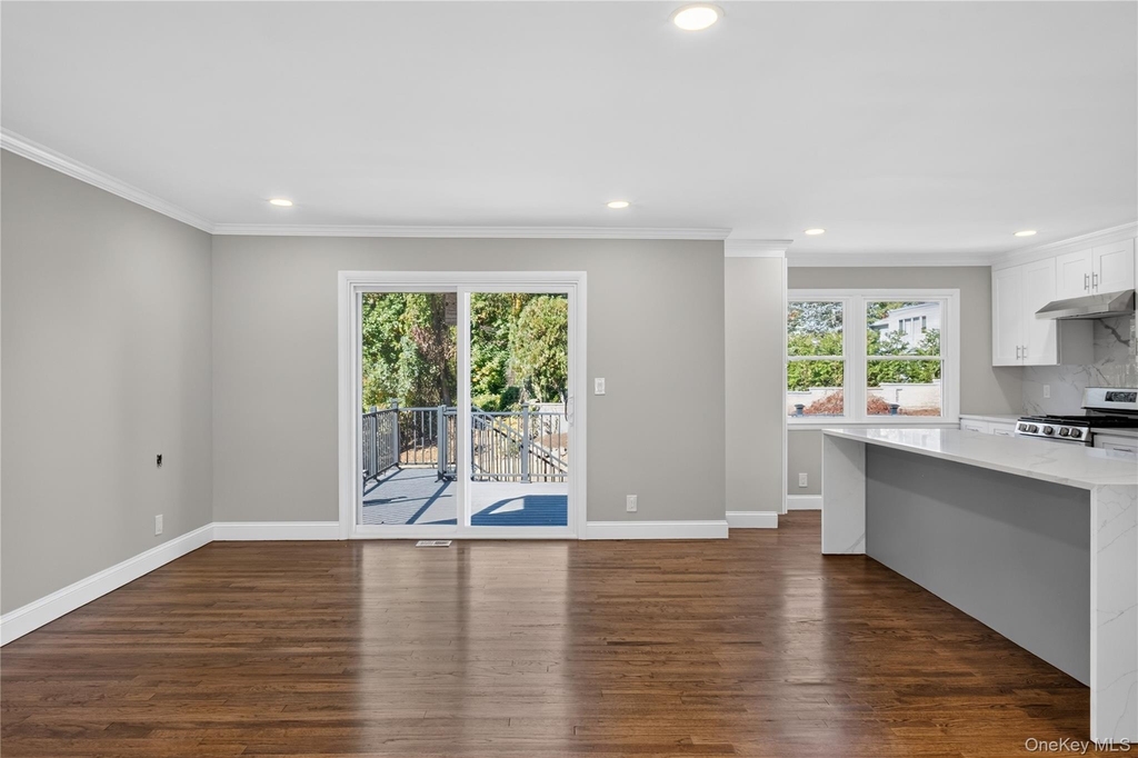 221 Falmouth Road - Photo 8