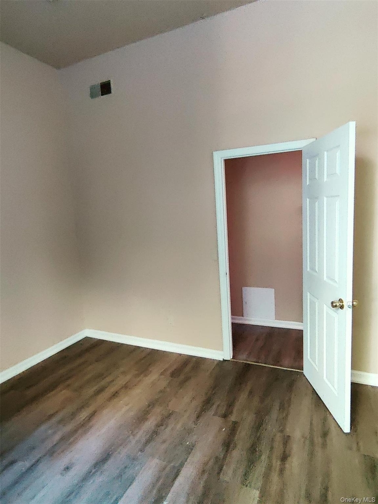 1 Eastman Terrace - Photo 7