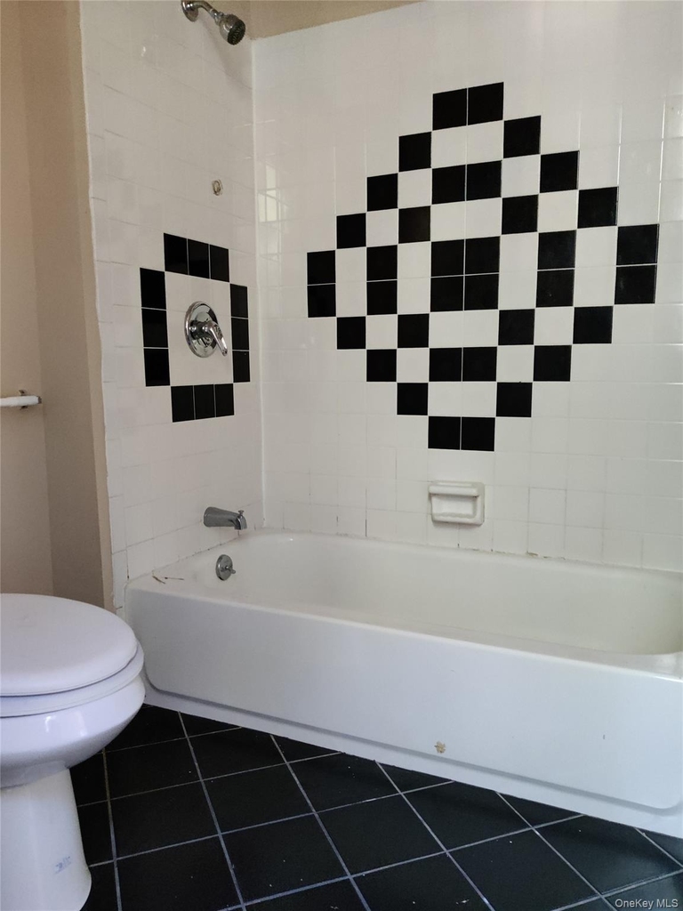 1 Eastman Terrace - Photo 4