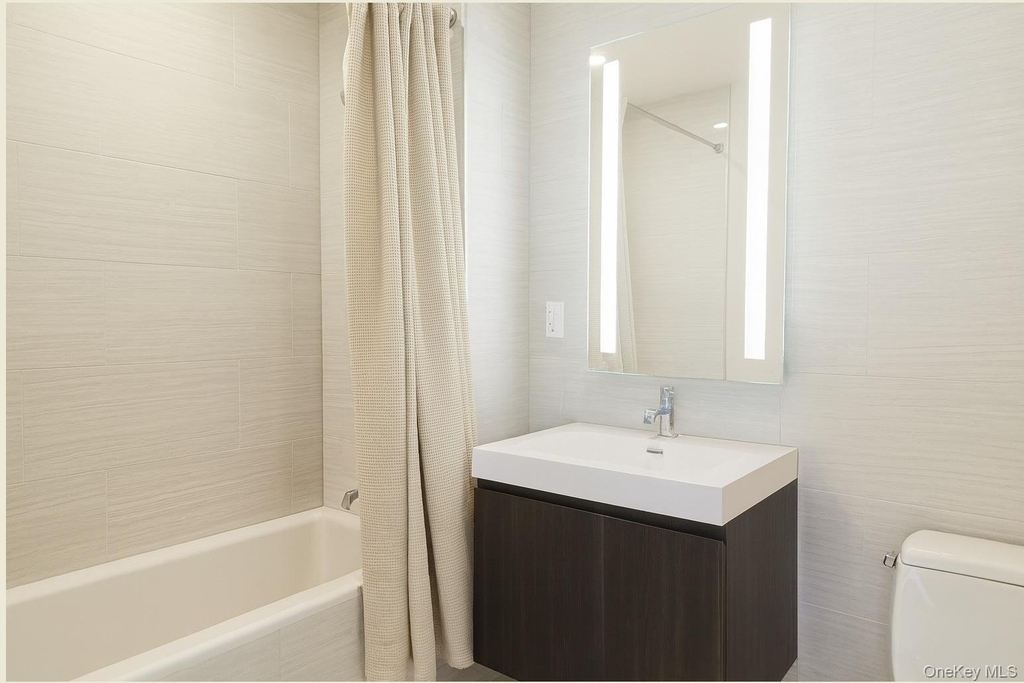 131-03 40th Road - Photo 7