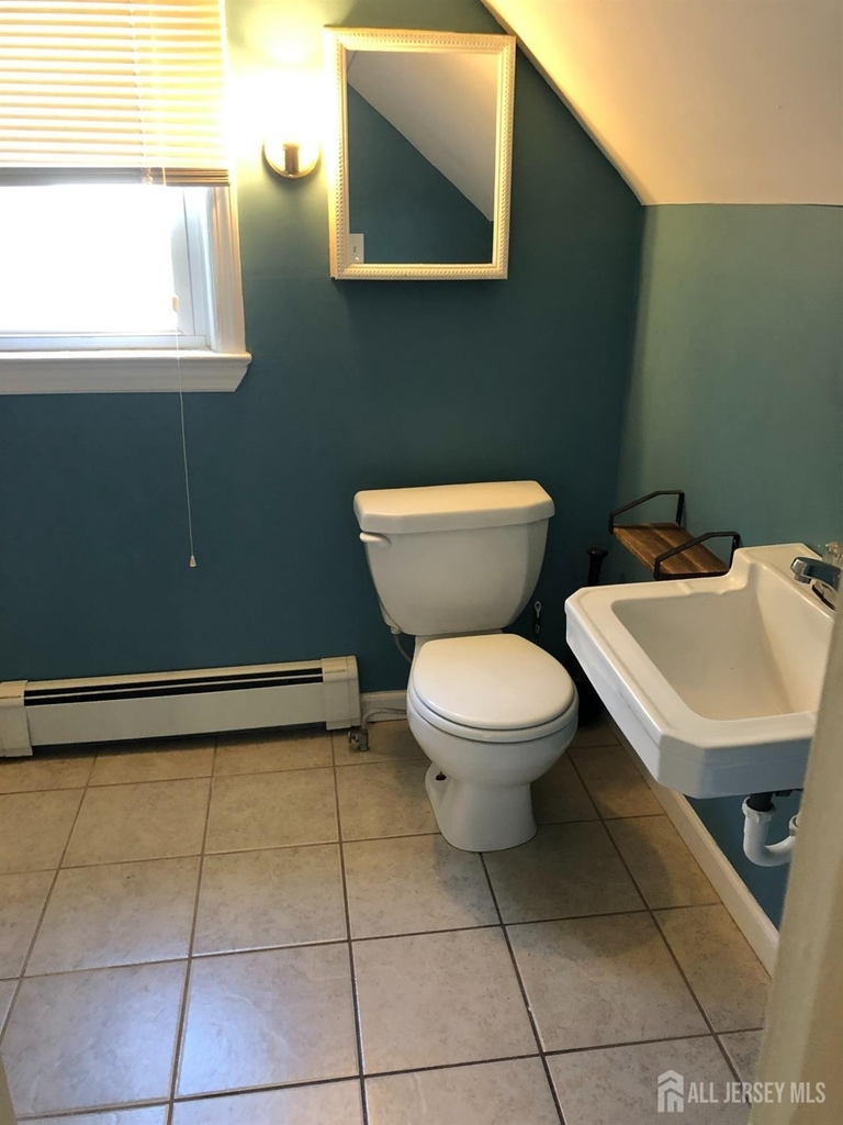 25 Upland Avenue - Photo 3