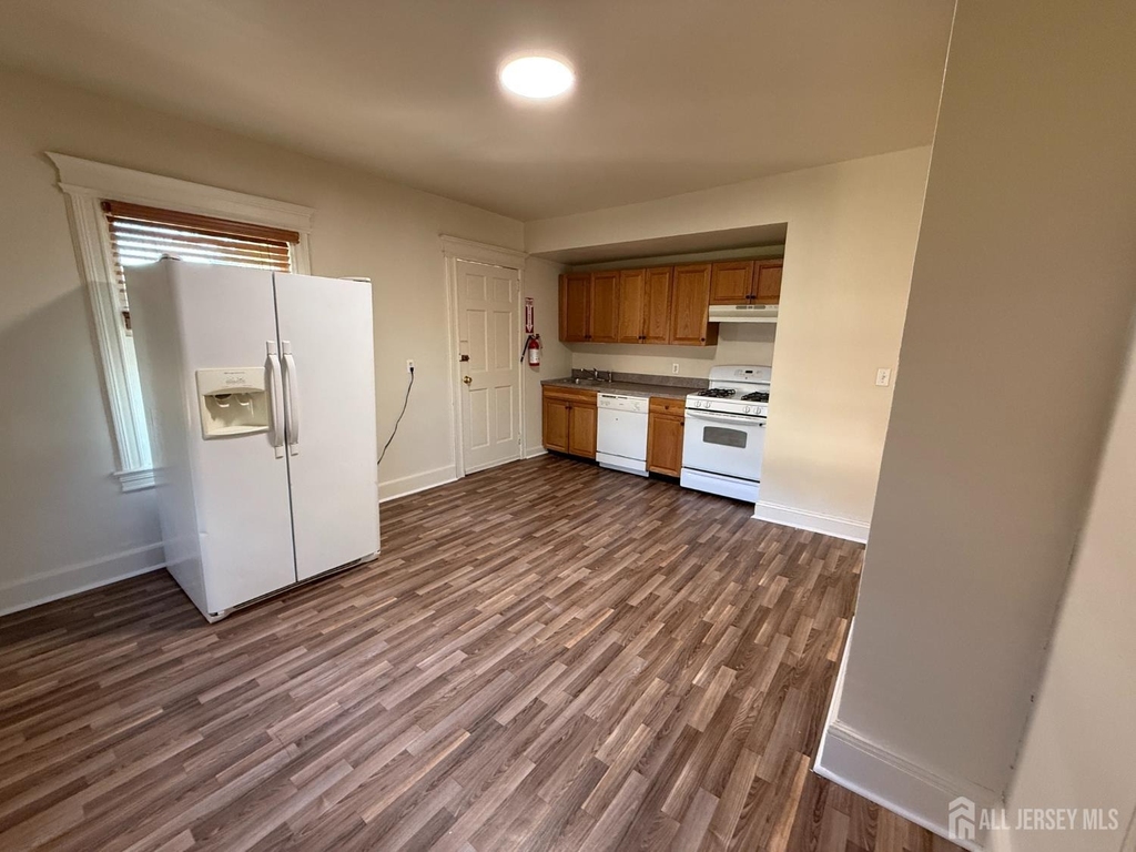 309 Dunellen Avenue - Photo 7