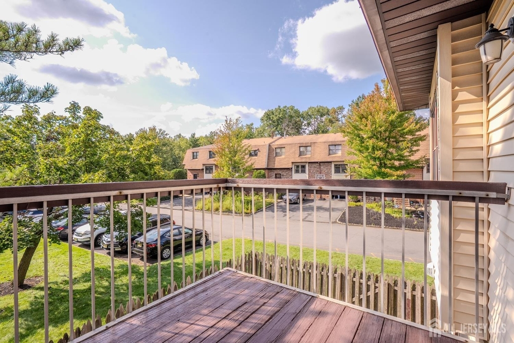 6005 N Oaks Boulevard - Photo 8
