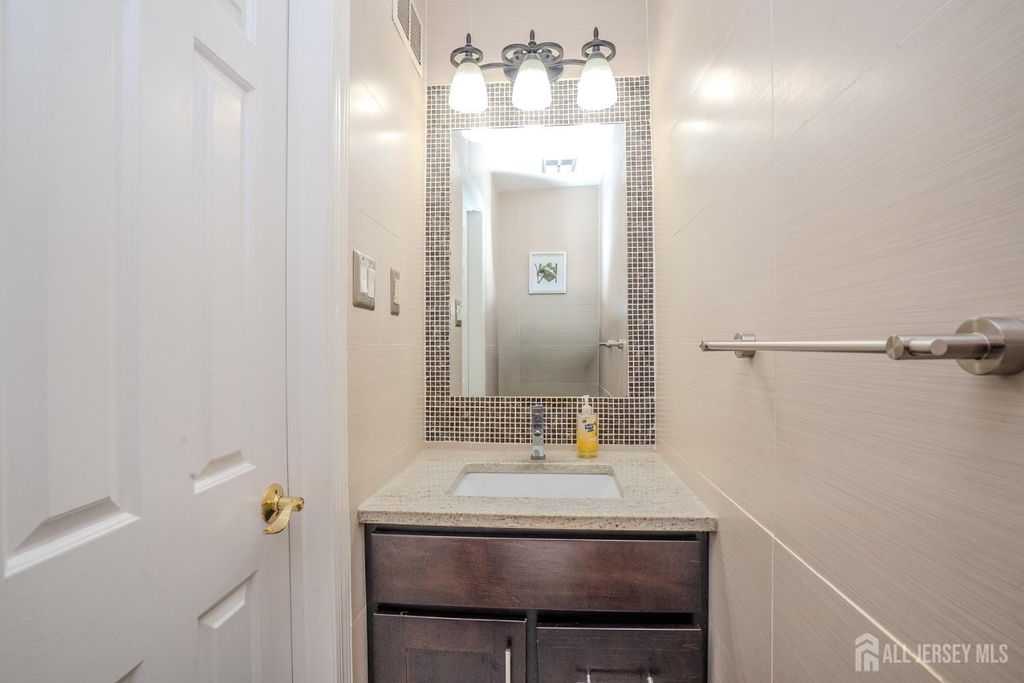 6005 N Oaks Boulevard - Photo 30