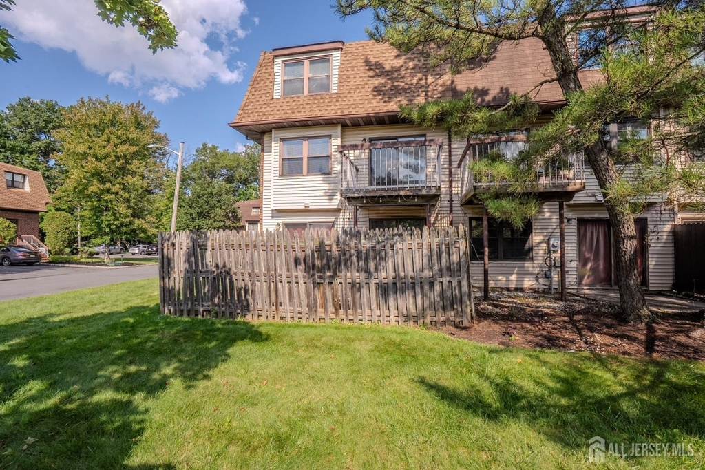 6005 N Oaks Boulevard - Photo 10