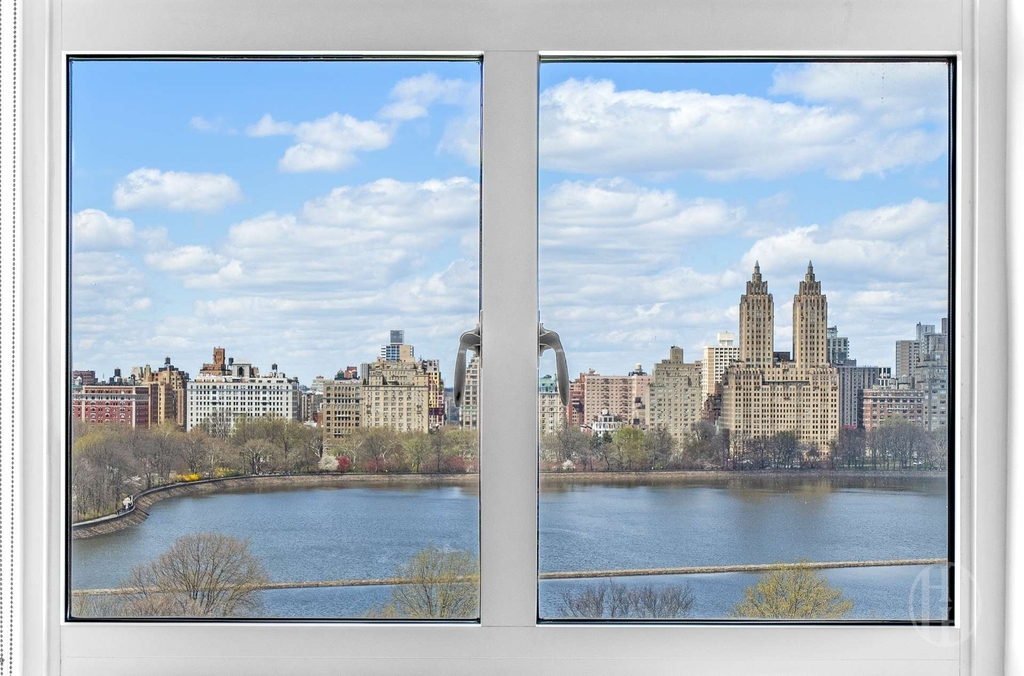 19 E 88th Street - Photo 3