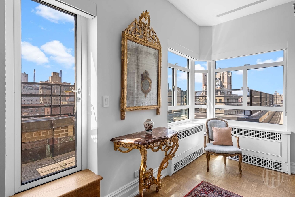 19 E 88th Street - Photo 19