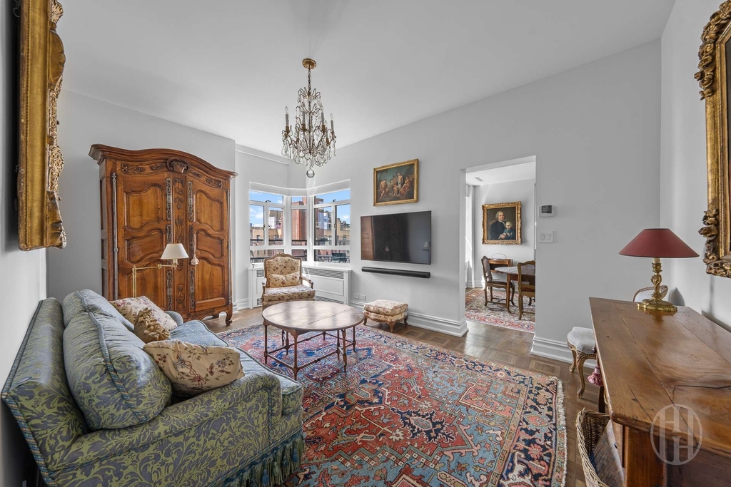 19 E 88th Street - Photo 11