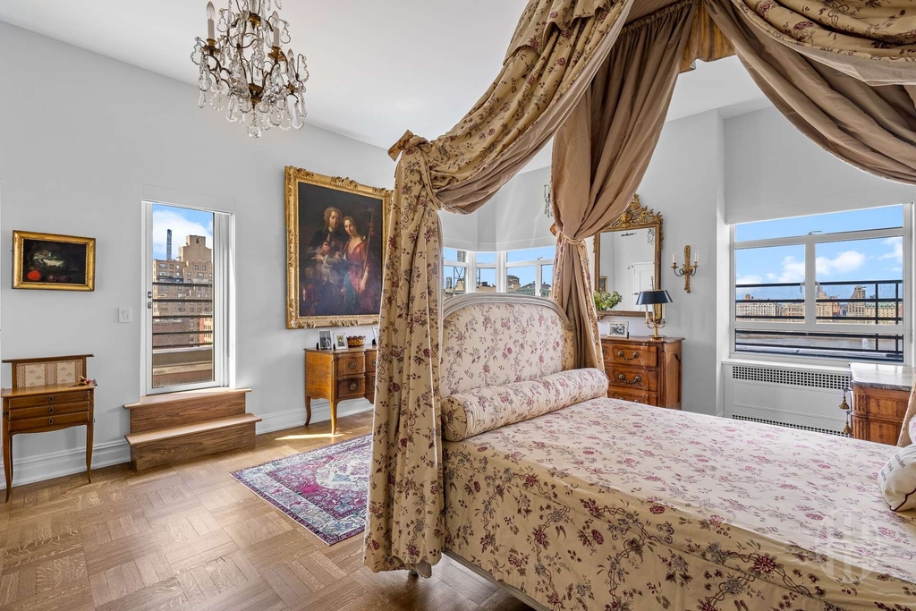 19 E 88th Street - Photo 16