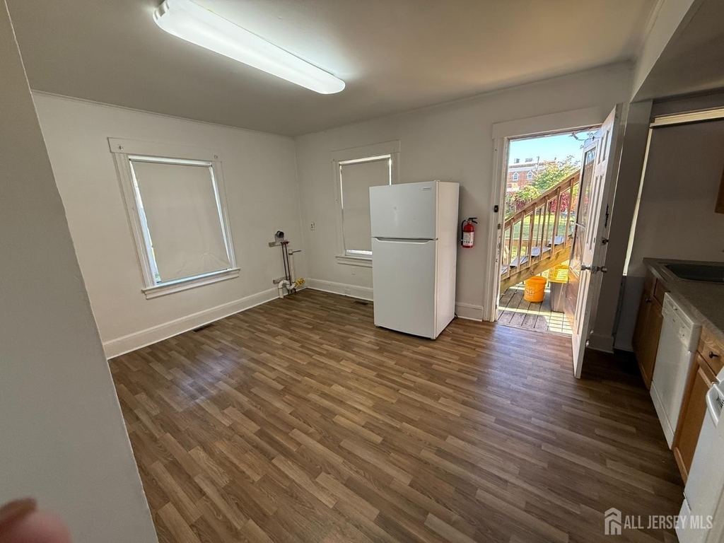 309 Dunellen Avenue - Photo 11