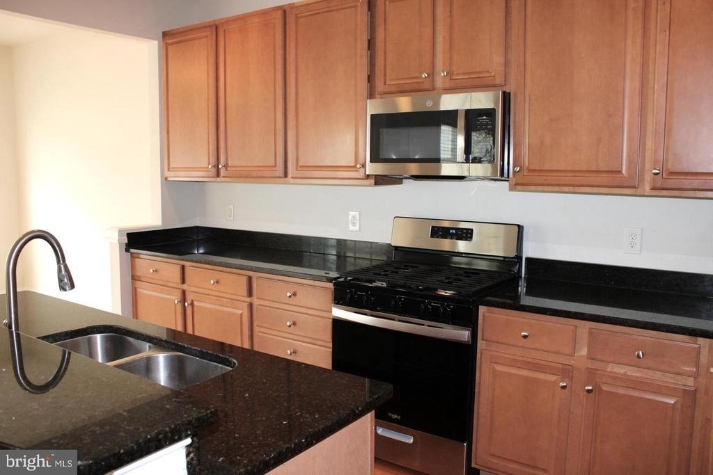 43555 White Cap Terrace - Photo 8