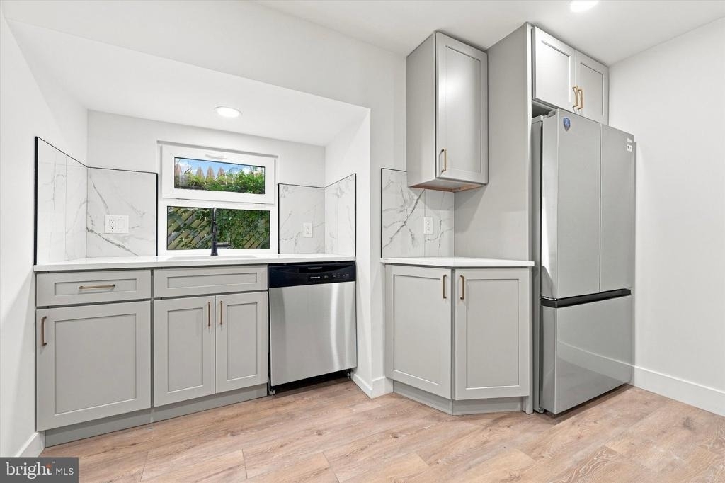 2021 E Sergeant Street - Photo 10