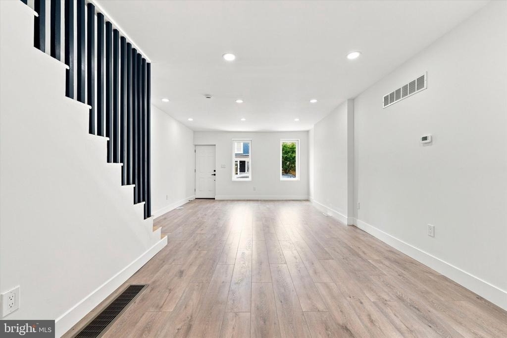 2021 E Sergeant Street - Photo 5