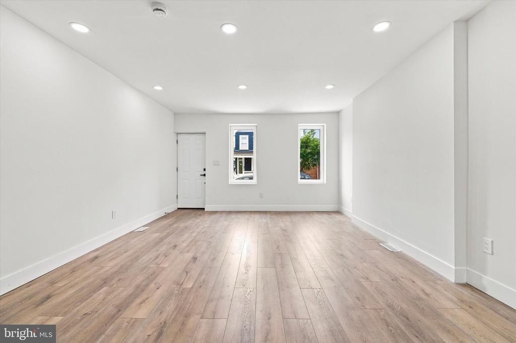 2021 E Sergeant Street - Photo 3