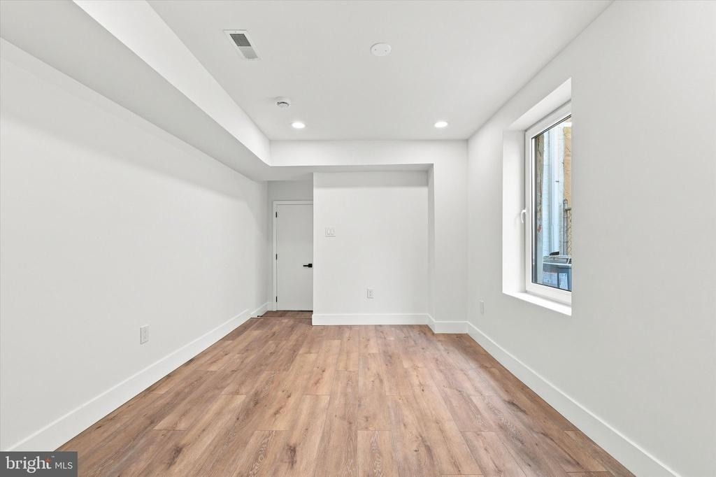 2021 E Sergeant Street - Photo 6