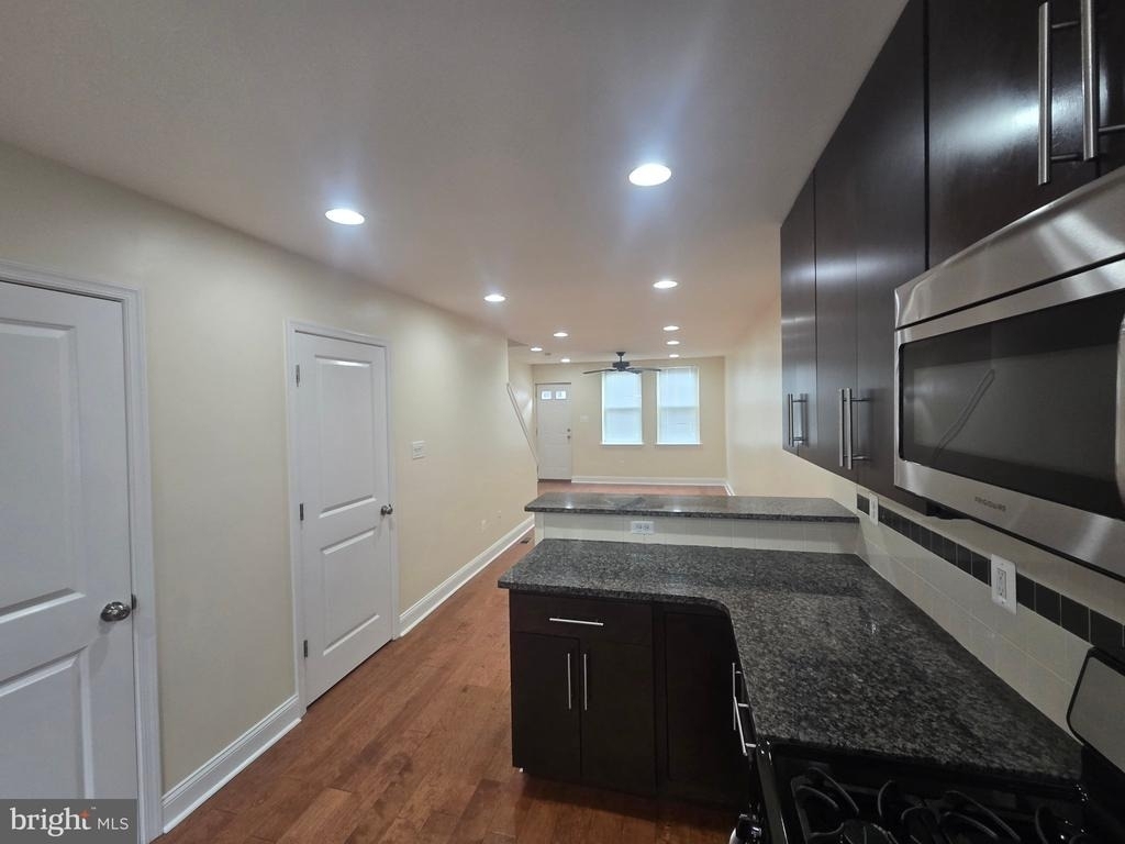 1338 S. Bancroft Street - Photo 4