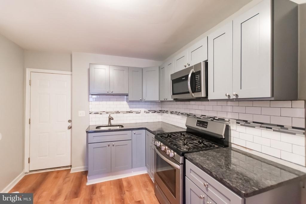 2260 E Cambria Street - Photo 3