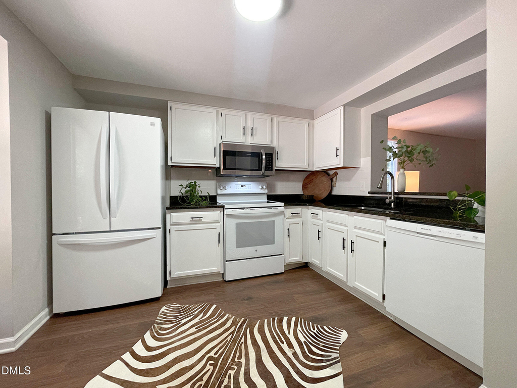 7328 Summerland Drive - Photo 10