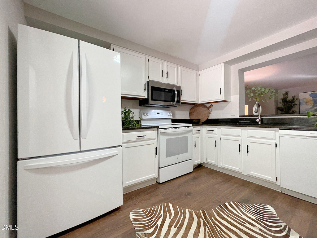7328 Summerland Drive - Photo 9
