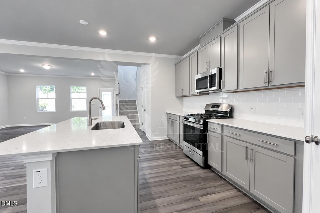 121 Sea Cave Lane - Photo 9