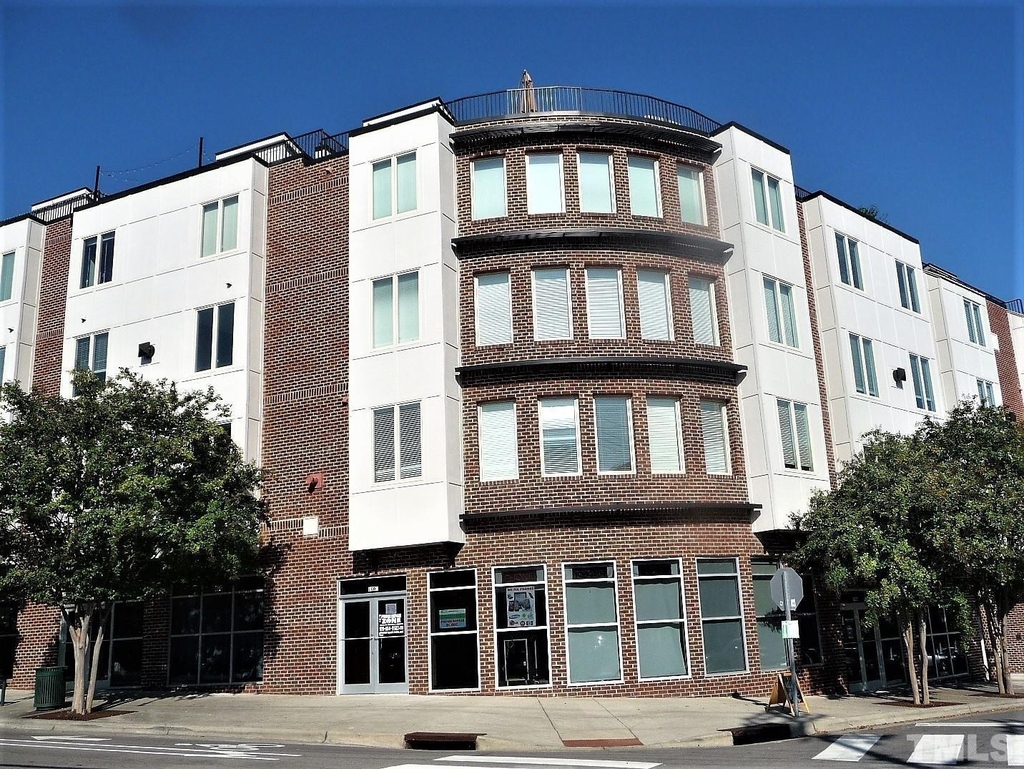 400 W Rosemary Street - Photo 0