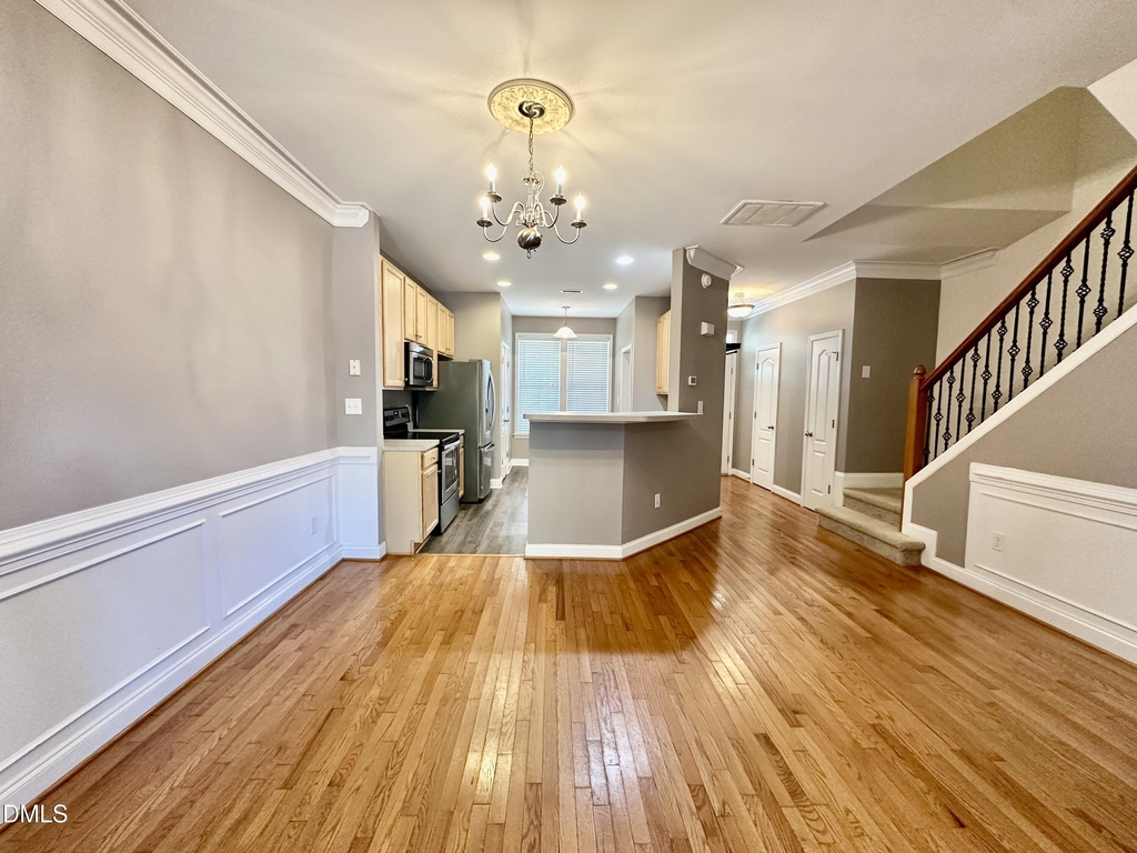 523 Village Loop Drive - Photo 8