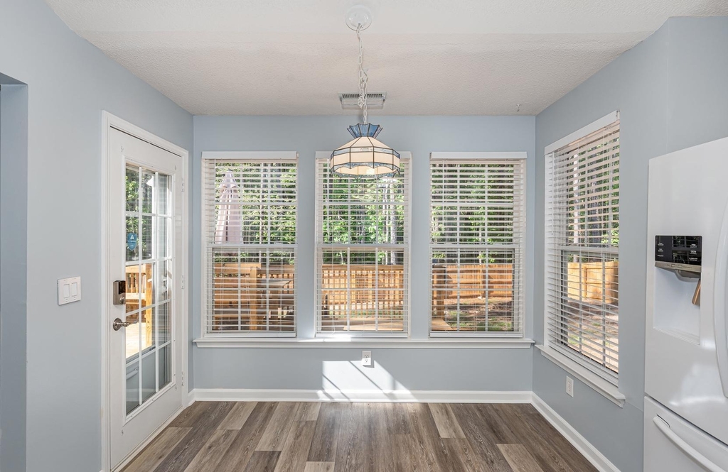 9212 Erinsbrook Drive - Photo 9