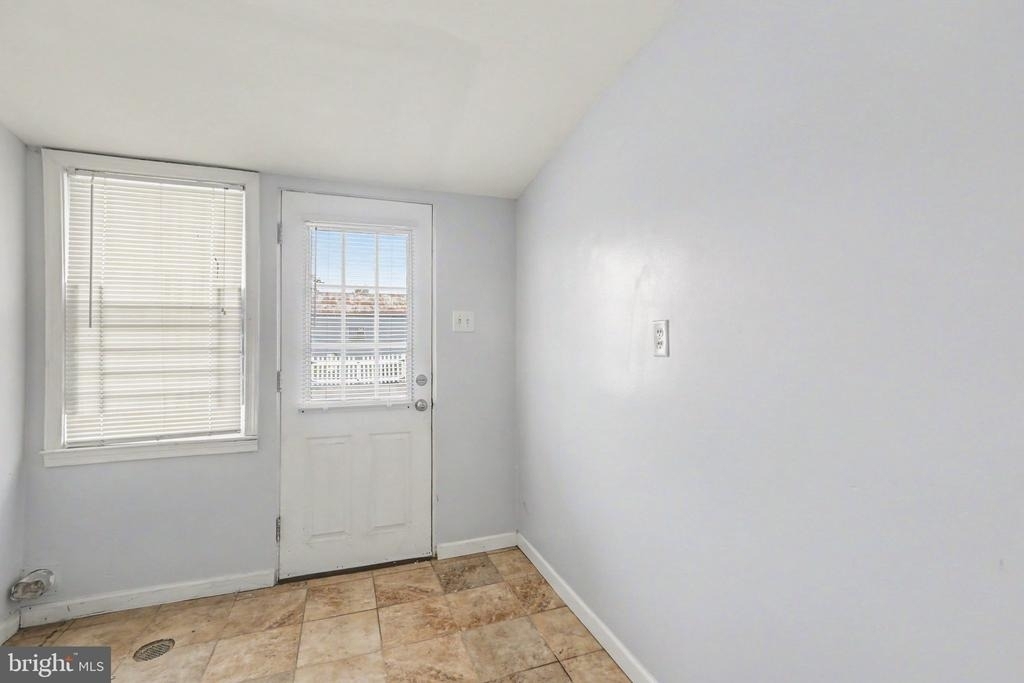 2105 Greenwood Street - Photo 7