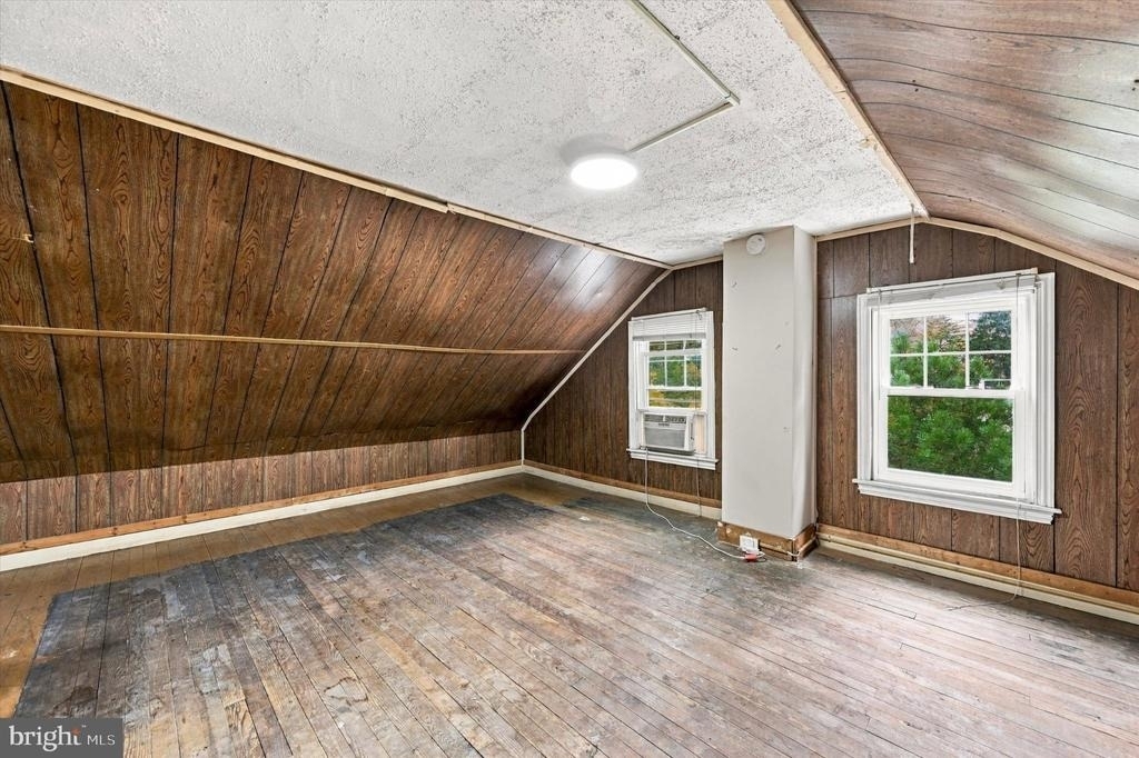 18 Spring Street - Photo 17